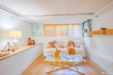 Living - 39 Romain St, San Francisco, CA 94114 photo 2 of 2