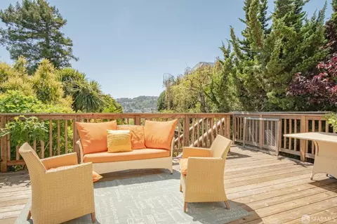 Exterior - 39 Romain St, San Francisco, CA 94114 photo 4 of 10
