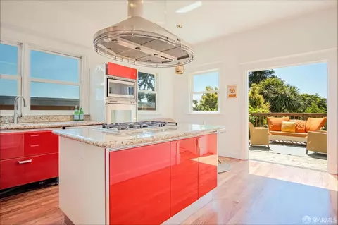 Kitchen - 39 Romain St, San Francisco, CA 94114 photo 1 of 4