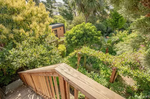 Exterior - 39 Romain St, San Francisco, CA 94114 photo 6 of 10