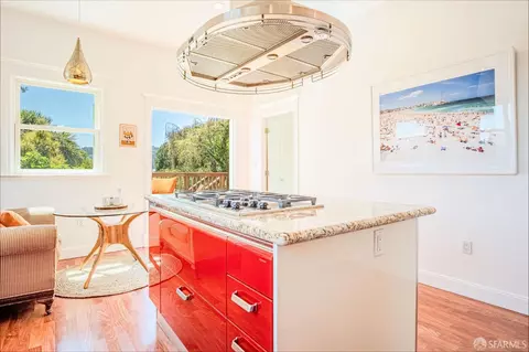 Kitchen - 39 Romain St, San Francisco, CA 94114 photo 4 of 4