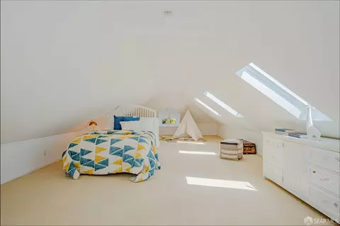 Bedroom - 39 Romain St, San Francisco, CA 94114 photo 2 of 4