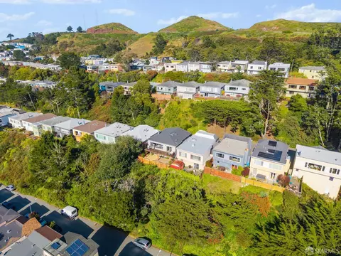View/Area - 63 Knollview Way, San Francisco, CA 94131 photo 2 of 11
