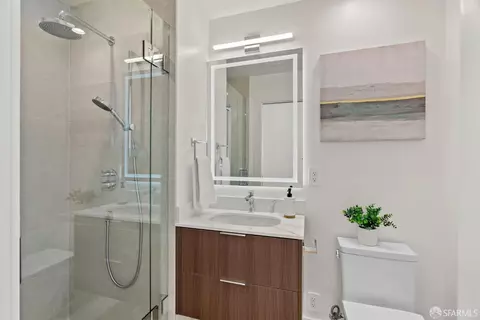 Bath - 63 Knollview Way, San Francisco, CA 94131 photo 1 of 6