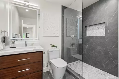 Bath - 63 Knollview Way, San Francisco, CA 94131 photo 5 of 6