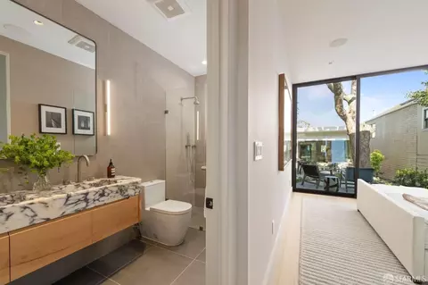 Bath - 47 Worth St, San Francisco, CA 94114 photo 5 of 12
