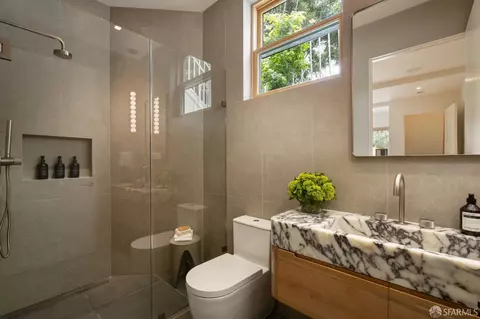 Bath - 47 Worth St, San Francisco, CA 94114 photo 9 of 12