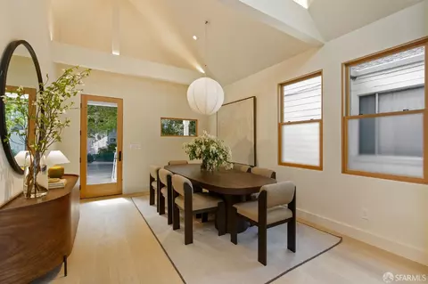 Dining - 47 Worth St, San Francisco, CA 94114 photo 1 of 4