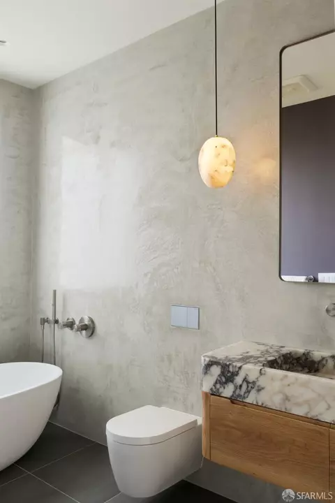 Bath - 47 Worth St, San Francisco, CA 94114 photo 2 of 12