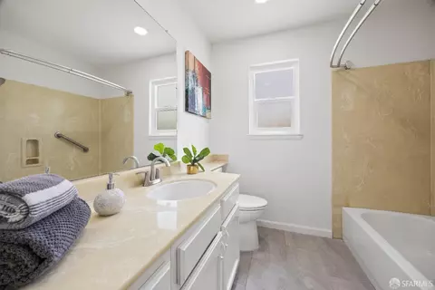 Bath - 1493 Gilbert Pl, Fremont, CA 94536 photo 3 of 4