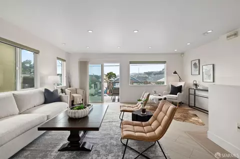 88 Salada Ave, Pacifica, CA 94044
