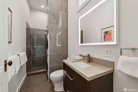 Bath - 338 Scott St, San Francisco, CA 94117 photo 2 of 2