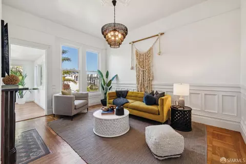 Living - 338 Scott St, San Francisco, CA 94117 photo 1 of 4