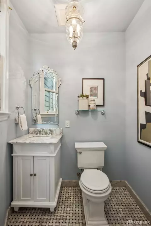 Bath - 289 Frederick St, San Francisco, CA 94117 photo 3 of 4