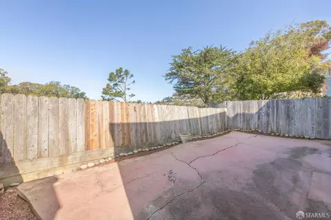 Exterior - 283 Dellbrook Ave, San Francisco, CA 94131 photo 4 of 4