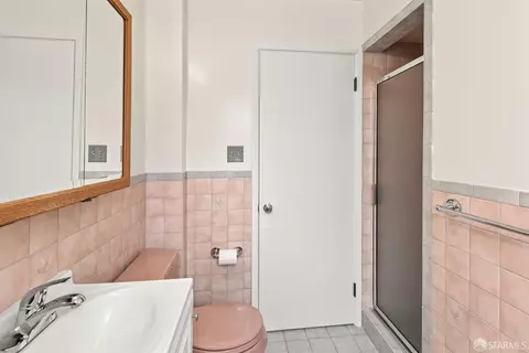 Bath - 283 Dellbrook Ave, San Francisco, CA 94131 photo 2 of 2