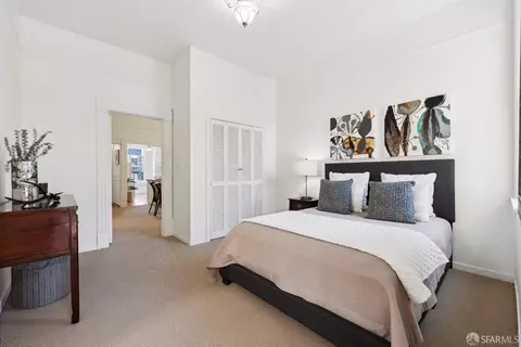 Bedroom - 1030 Sanchez St, San Francisco, CA 94114 photo 3 of 4