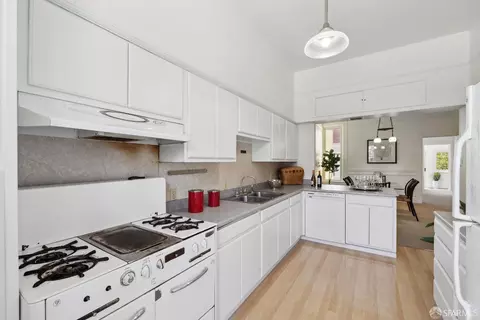 Kitchen - 1030 Sanchez St, San Francisco, CA 94114 photo 3 of 3