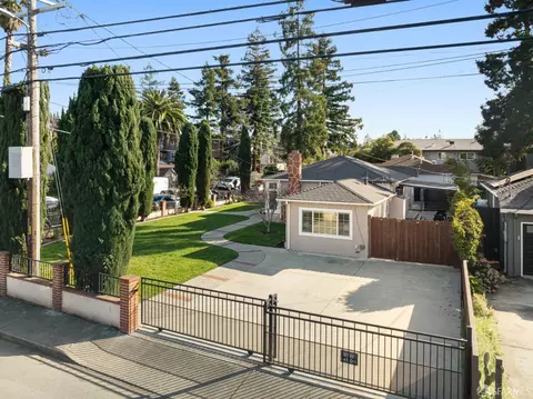 795 9th Ave, Redwood City, CA 94063