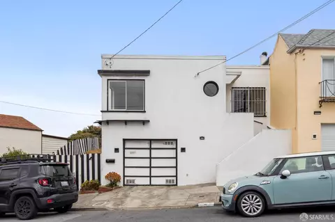 Exterior - 209 Bridgeview Dr, San Francisco, CA 94124 photo 2 of 5