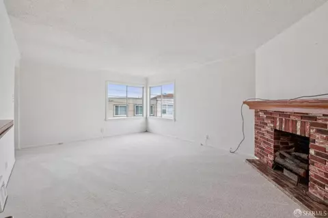 Living - 209 Bridgeview Dr, San Francisco, CA 94124 photo 4 of 6