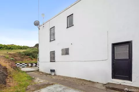 Other - 209 Bridgeview Dr, San Francisco, CA 94124 photo 10 of 11