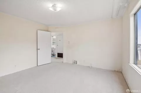 Bedroom - 209 Bridgeview Dr, San Francisco, CA 94124 photo 6 of 6