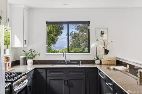 Kitchen - 1395 Alvarado Rd, Berkeley, CA 94705 photo 2 of 8