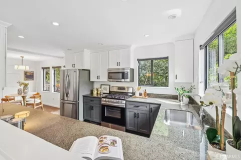 Kitchen - 1395 Alvarado Rd, Berkeley, CA 94705 photo 7 of 8