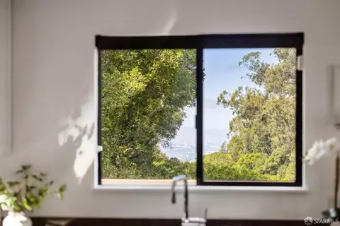 View/Area - 1395 Alvarado Rd, Berkeley, CA 94705 photo 4 of 7