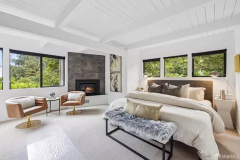 Bedroom - 1395 Alvarado Rd, Berkeley, CA 94705 photo 1 of 6