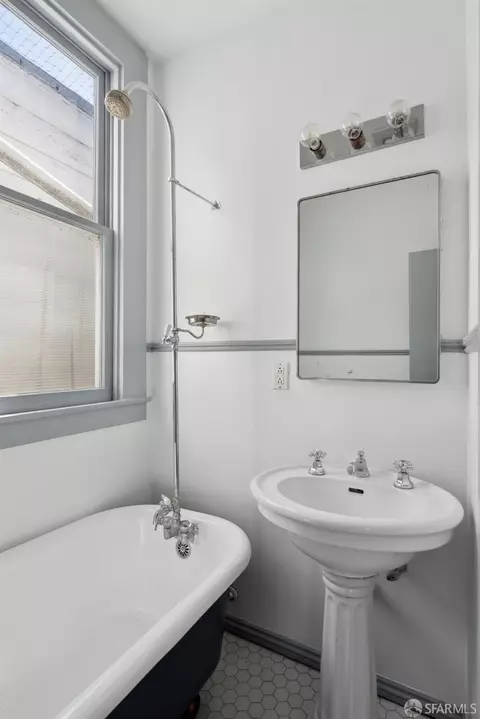 310 Pierce St, San Francisco, CA 94117 photo 24