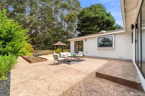 Exterior - 1019 Rio Vista Dr, Pacifica, CA 94044 photo 7 of 16
