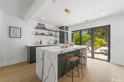 Kitchen - 1019 Rio Vista Dr, Pacifica, CA 94044 photo 8 of 15