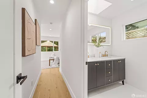 Entry Way - 1019 Rio Vista Dr, Pacifica, CA 94044 photo 2 of 3