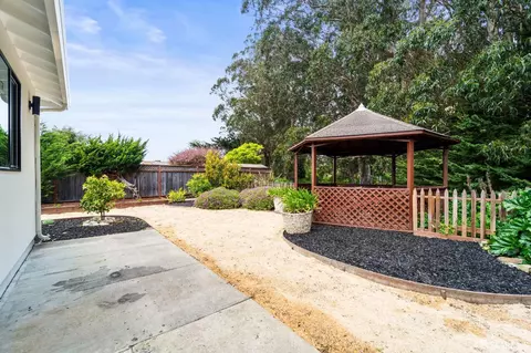 Exterior - 1019 Rio Vista Dr, Pacifica, CA 94044 photo 14 of 16