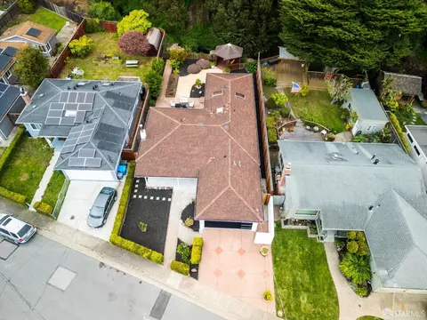 View/Area - 1019 Rio Vista Dr, Pacifica, CA 94044 photo 3 of 9