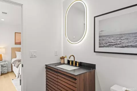 Bath - 1019 Rio Vista Dr, Pacifica, CA 94044 photo 10 of 11