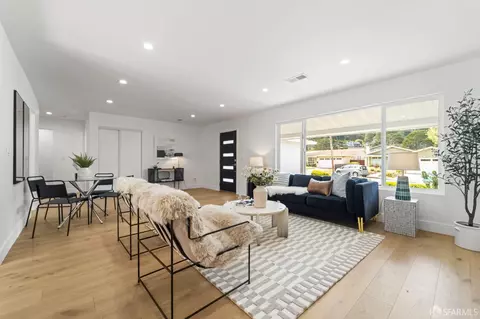 Living - 1019 Rio Vista Dr, Pacifica, CA 94044 photo 4 of 4