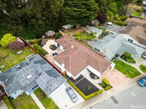 View/Area - 1019 Rio Vista Dr, Pacifica, CA 94044 photo 2 of 9