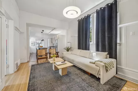 Living - 411 Clipper St, San Francisco, CA 94114 photo 2 of 3