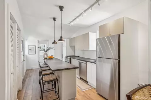Kitchen - 411 Clipper St, San Francisco, CA 94114 photo 1 of 3