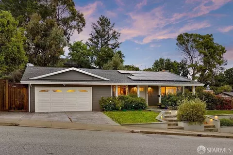 2828 Mariposa Dr, Burlingame, CA 94010