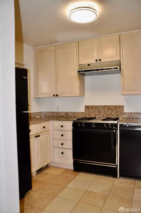 1124 Eddy St #A, San Francisco, CA 94109 photo 6