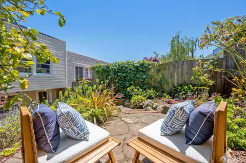 Exterior - 25 Roselyn Ter, San Francisco, CA 94118 photo 7 of 11