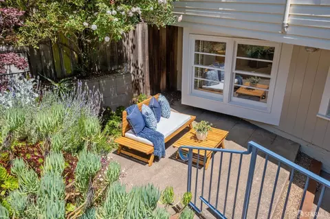 Exterior - 25 Roselyn Ter, San Francisco, CA 94118 photo 8 of 11