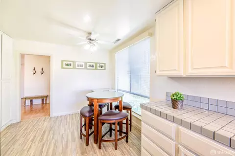 Dining - 3370 Longview Ct, San Pablo, CA 94806 photo 8 of 8