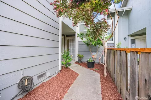 35 Cornwall Way, San Leandro, CA 94577 photo 4