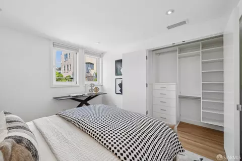 Bedroom - 30 Bird St, San Francisco, CA 94110 photo 7 of 9