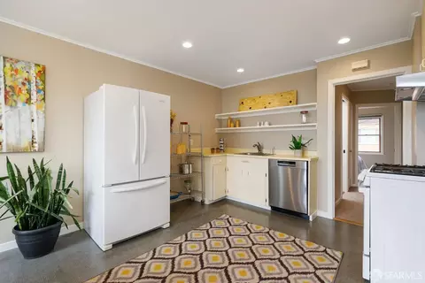 Kitchen - 151 Moffitt St, San Francisco, CA 94131 photo 2 of 3